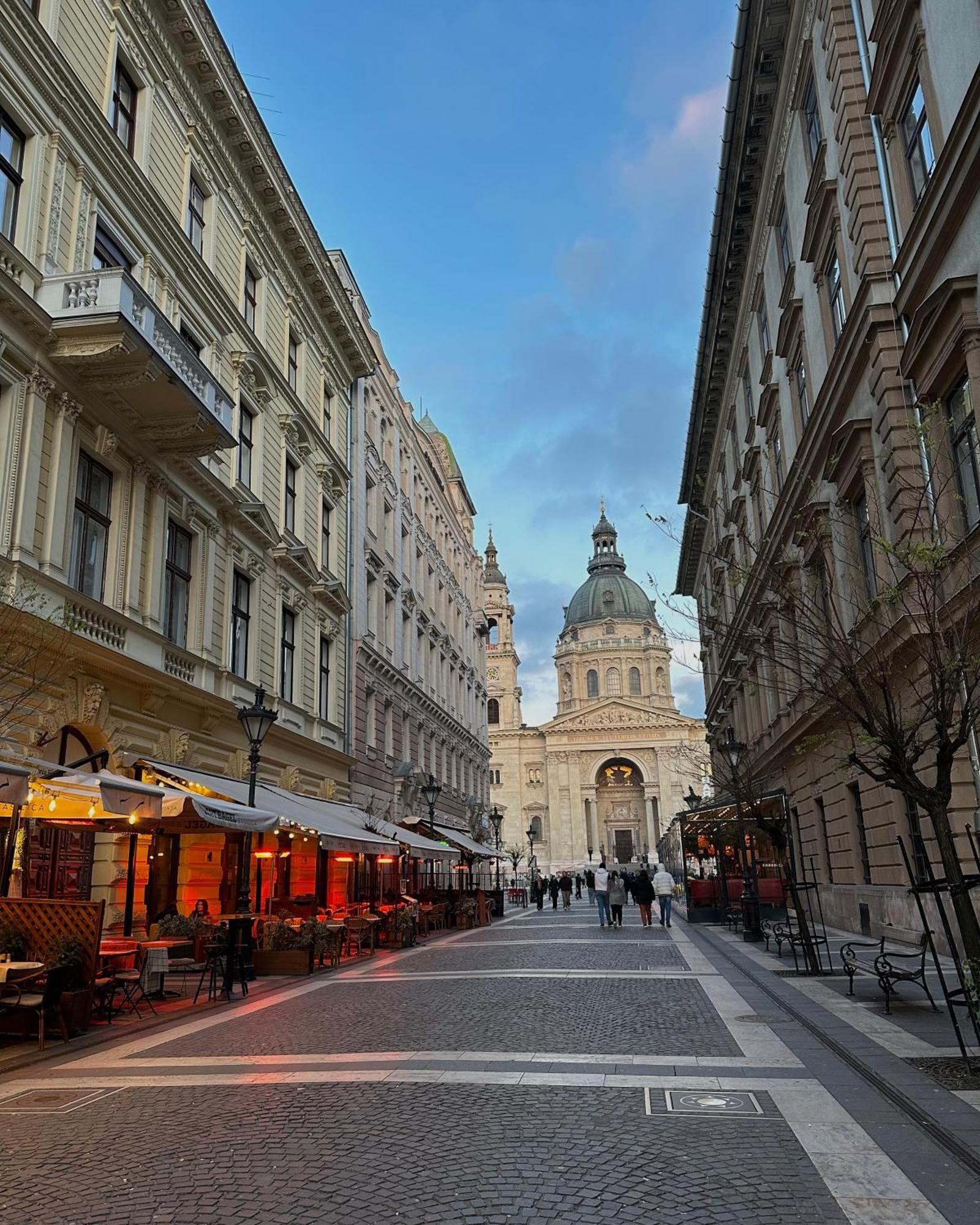 Dolce Vita Basilica Budapest Exterior foto